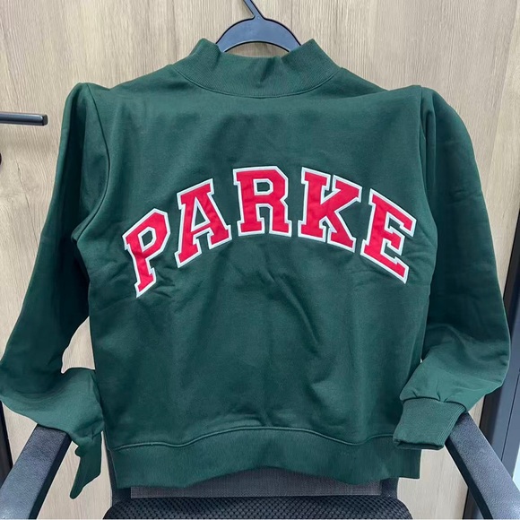 PARKE Women's Green Sweatshirt with Red Accents